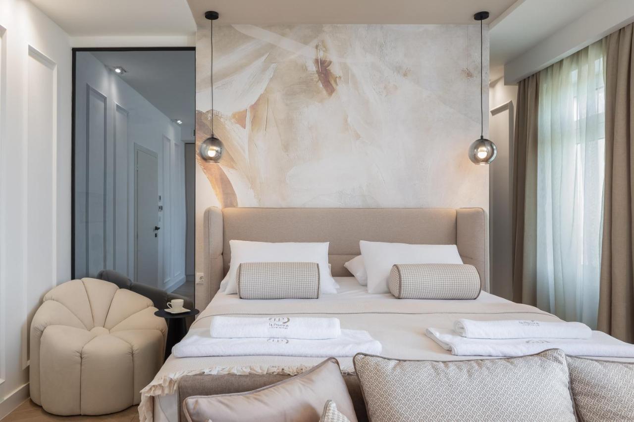 Luxury Rooms Le Prestige Few Minutes From Split'S Iconic Waterfront Exterior photo