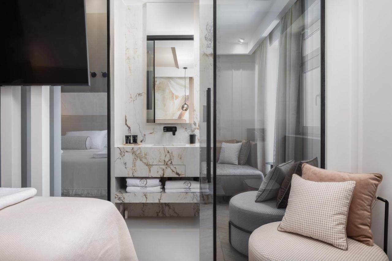 Luxury Rooms Le Prestige Few Minutes From Split'S Iconic Waterfront Exterior photo