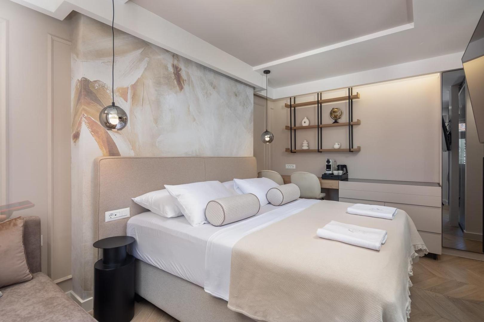 Luxury Rooms Le Prestige Few Minutes From Split'S Iconic Waterfront Exterior photo