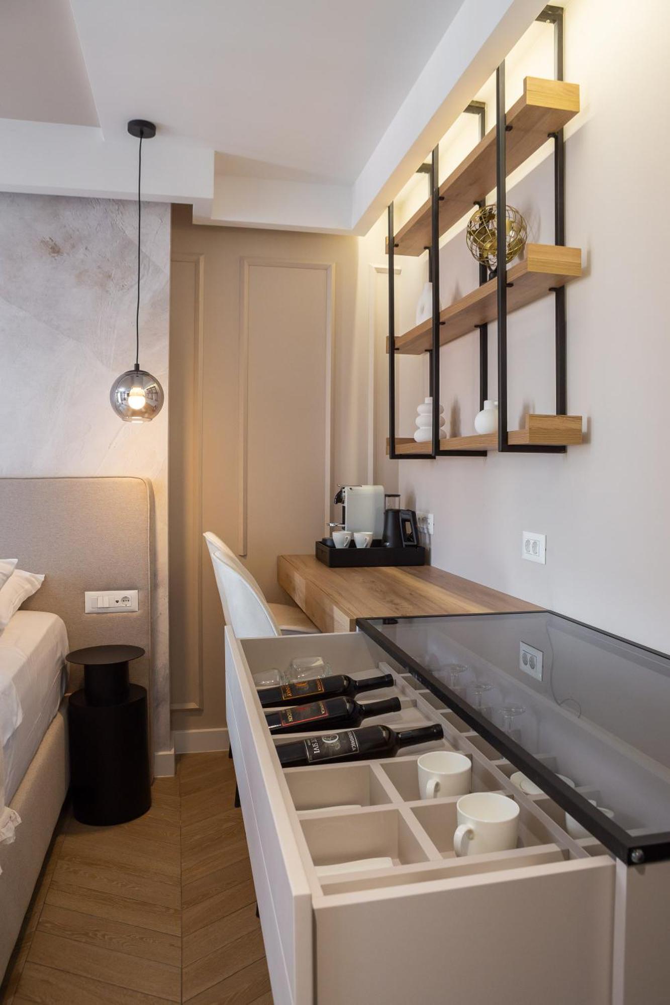 Luxury Rooms Le Prestige Few Minutes From Split'S Iconic Waterfront Exterior photo